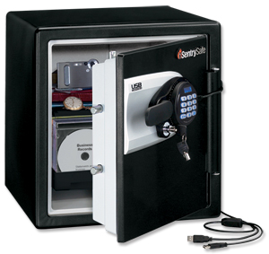 Sentry Fire-Safe Water-Resistant Data Storage Safe USB 33.6 Litre 61.2kg W415xD491xH453mm Ref QA4531